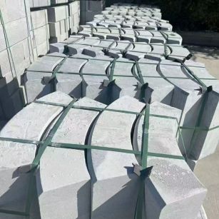 毕节 芝麻灰弧形路沿石