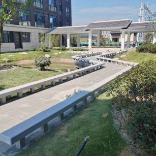 毕节 芝麻灰小区坐凳&栏杆安装效果