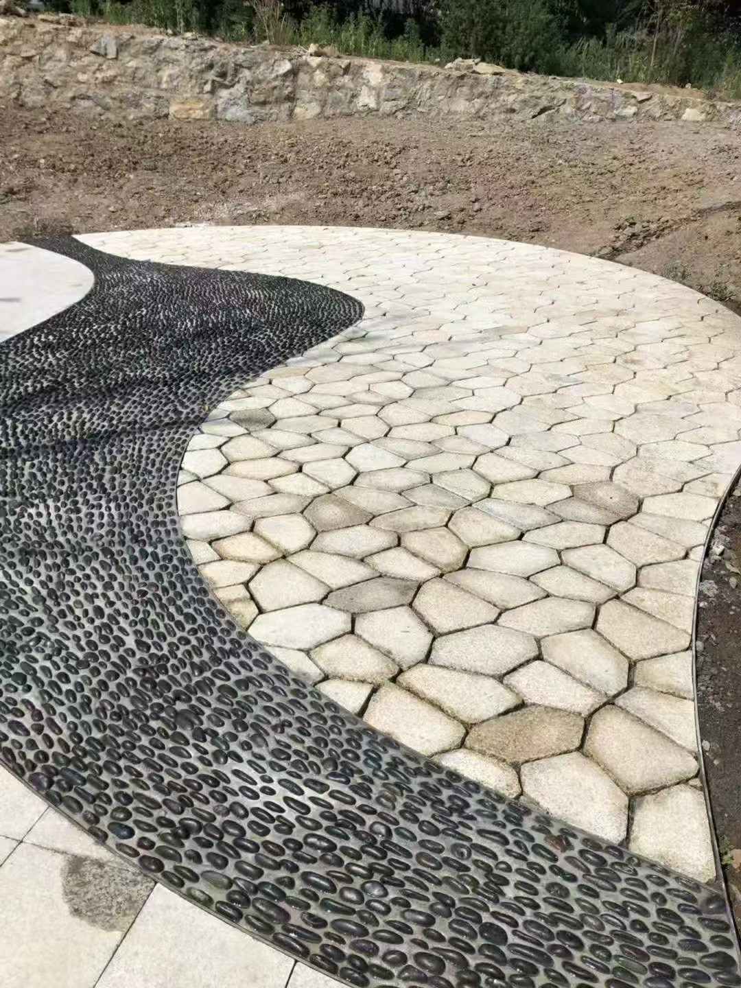 毕节 黄金麻冰裂缝室外铺装效果完美展示