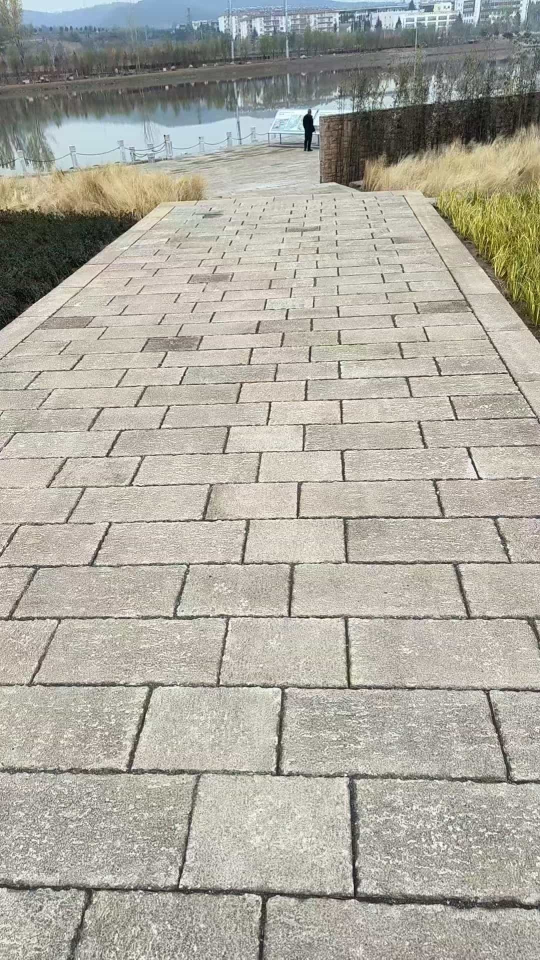 毕节仿古石铺装效果