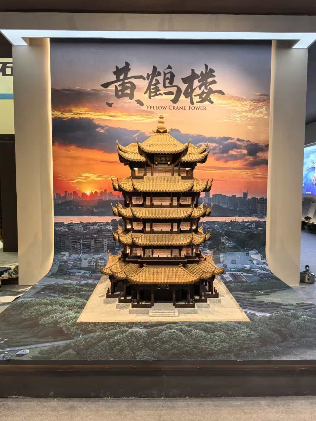毕节仿古石文创作品-黄鹤楼