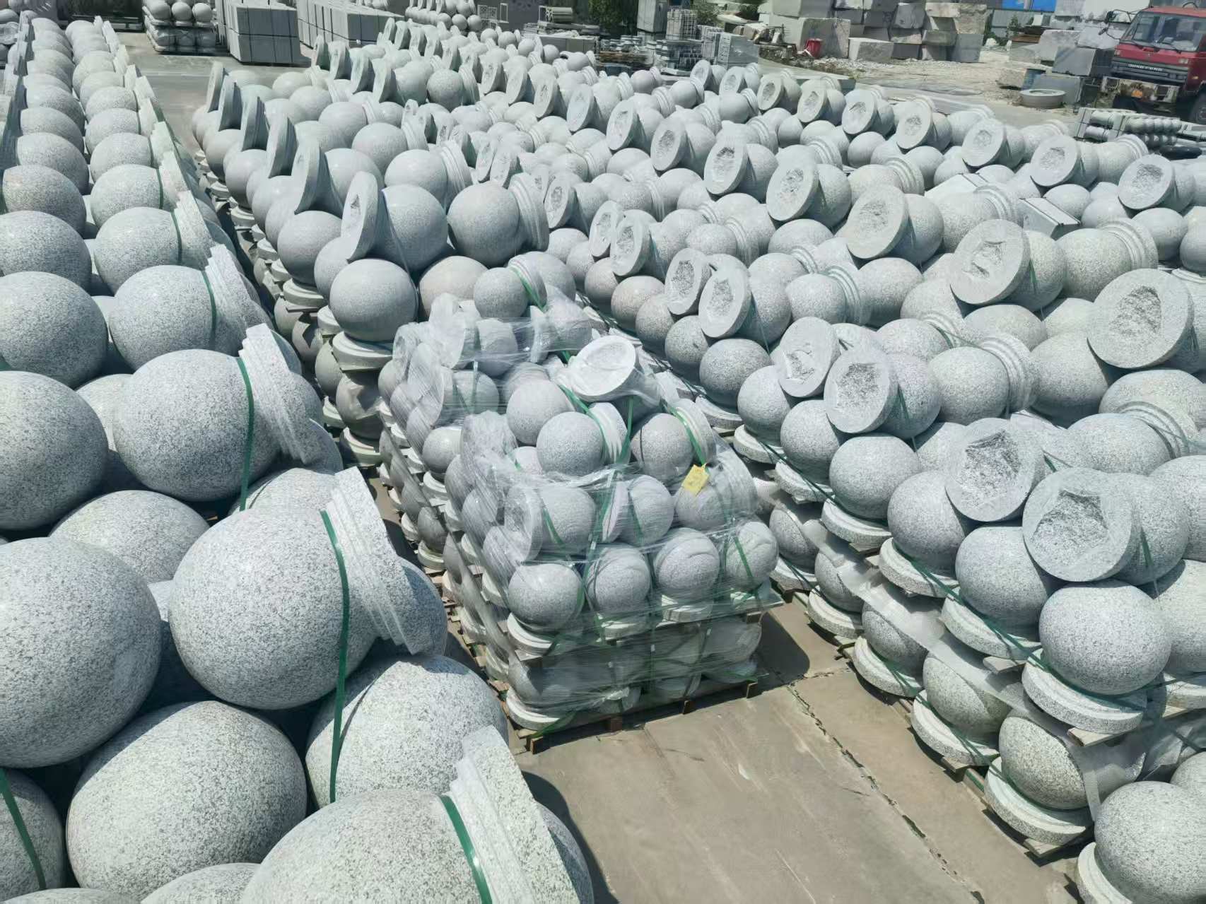 毕节 花岗岩实心圆球，石球，挡车球，挡车石，车止石，路障石。