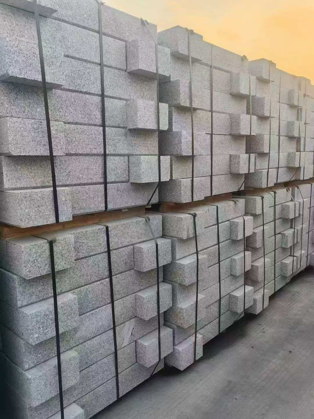 毕节 芝麻白路沿石