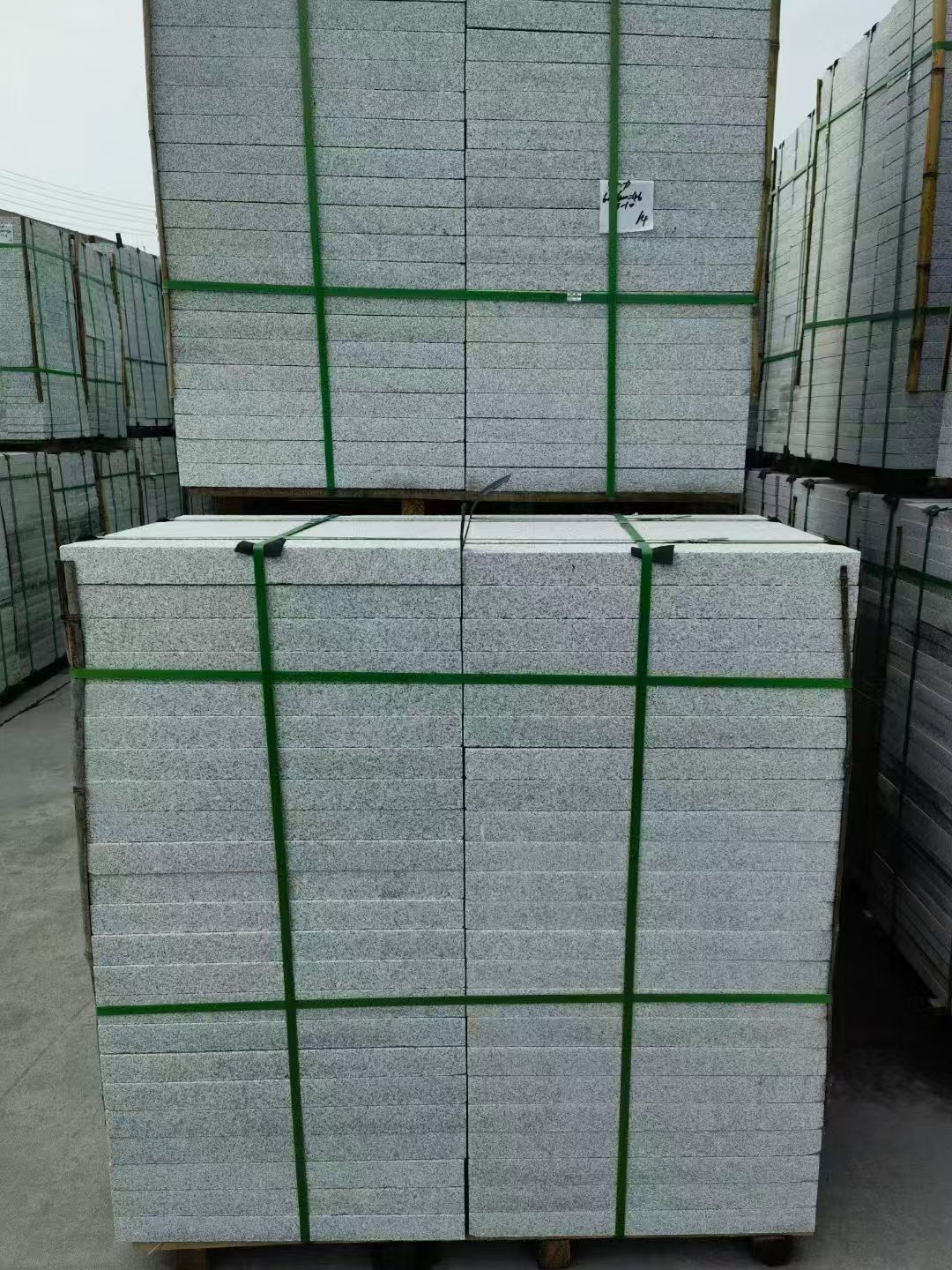 毕节 火烧面地铺石，街道广场园林市政工程板，1.8~5.0厚均有现货