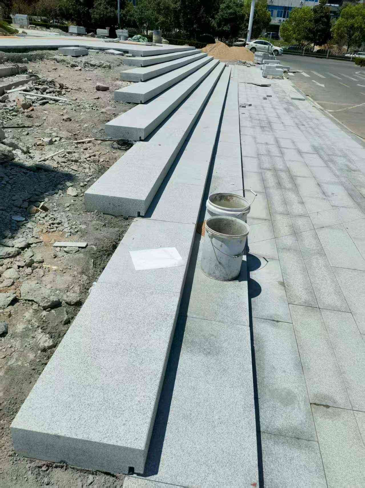 毕节 芝麻白整石台阶，施工现场