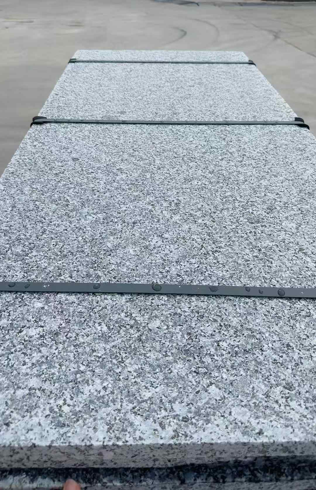 毕节 芝麻黑火烧面毛板，条板，半成品